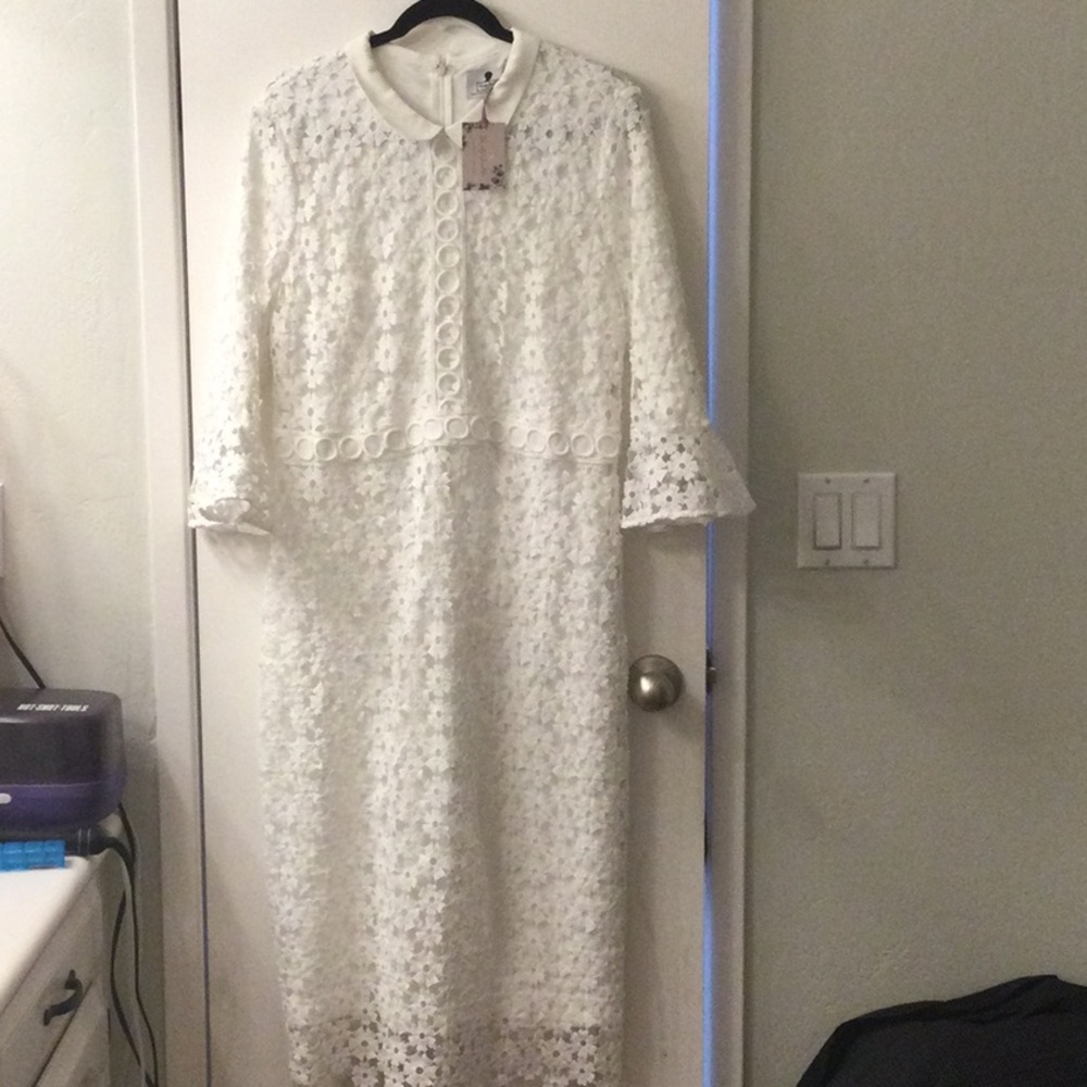 Dainty Jewells Beautiful white Dandelion’s Wish Midi in XL. NWT